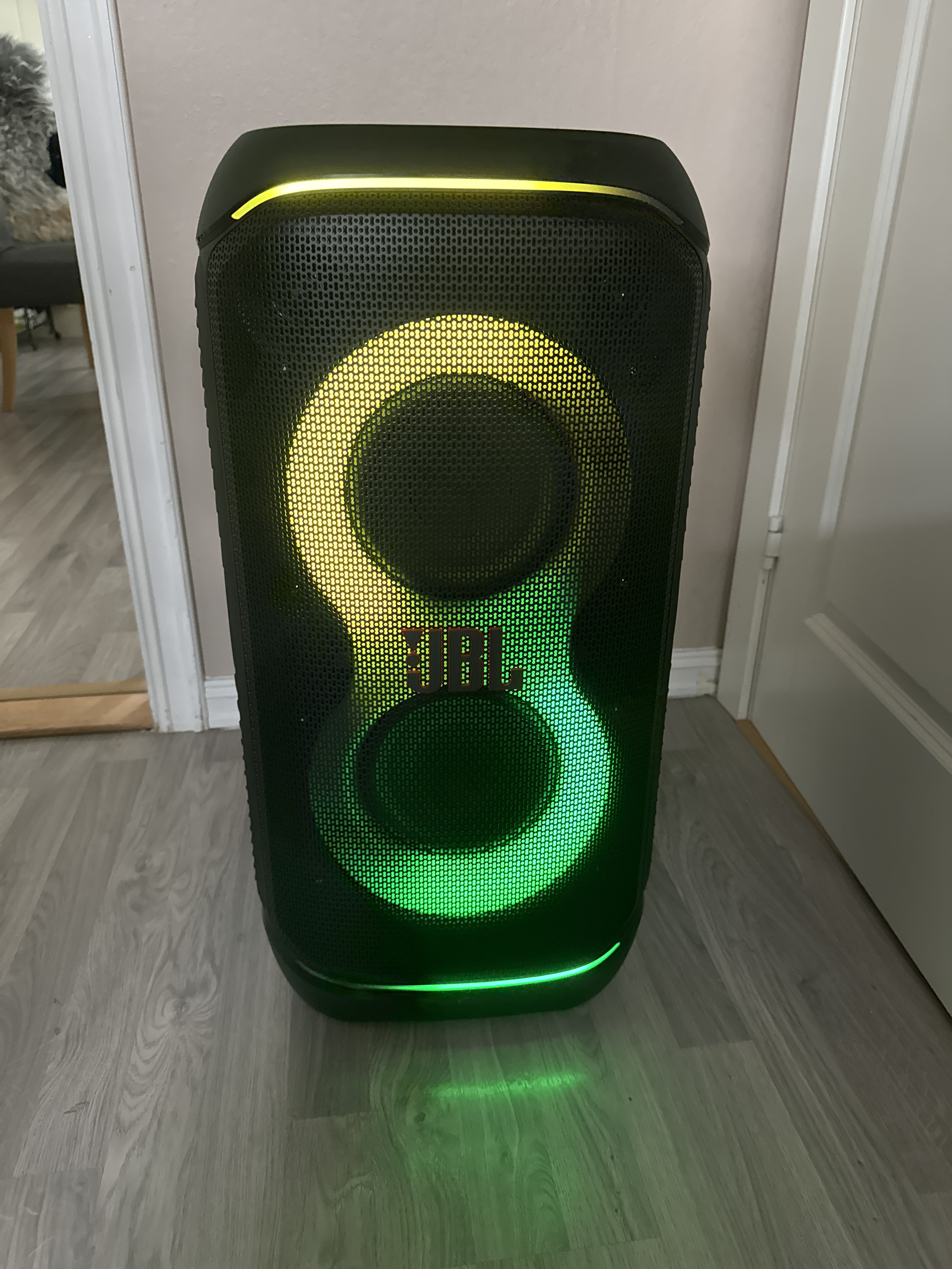 Jbl partybox stage 320