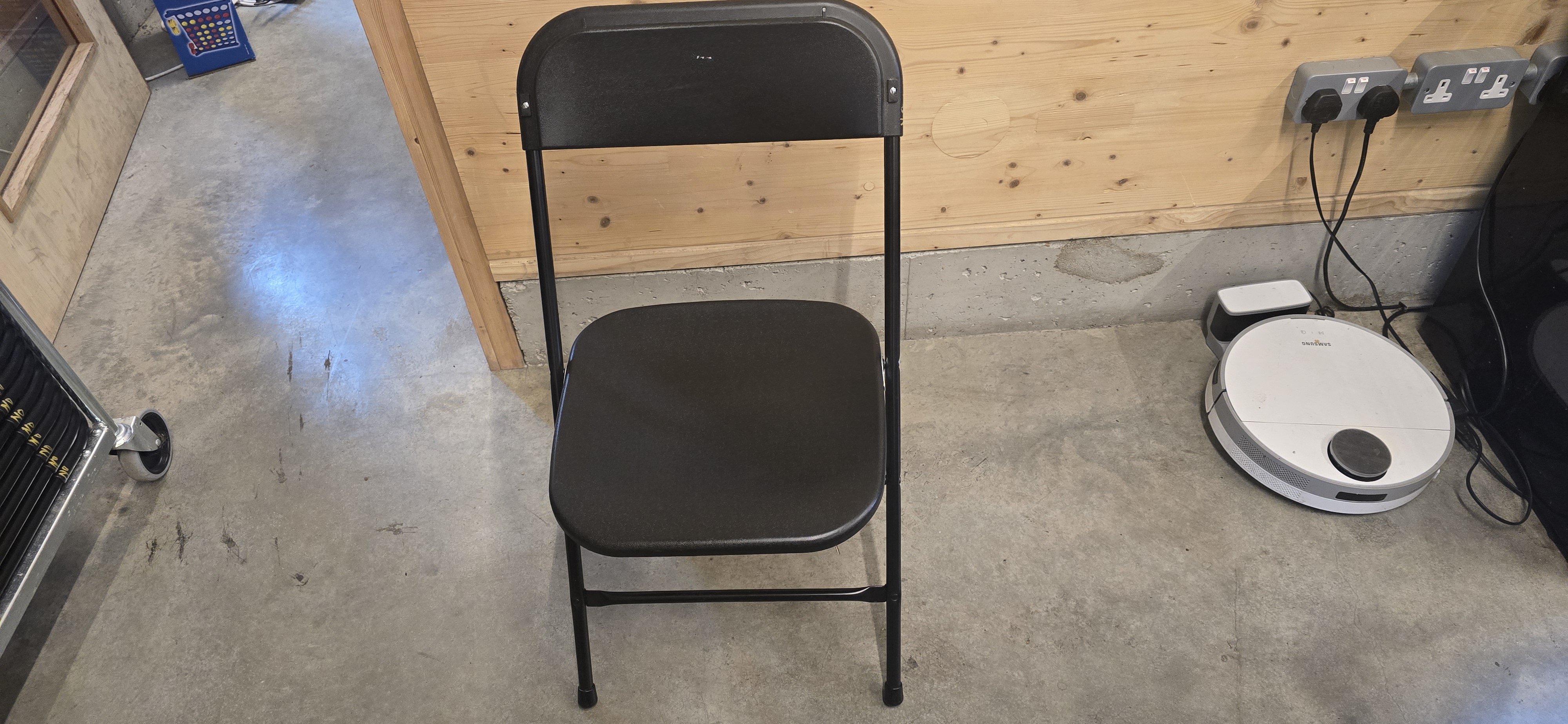 25 folding chairs  for meetings or parties or events