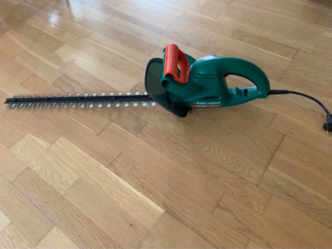 Elektrisk häcksax