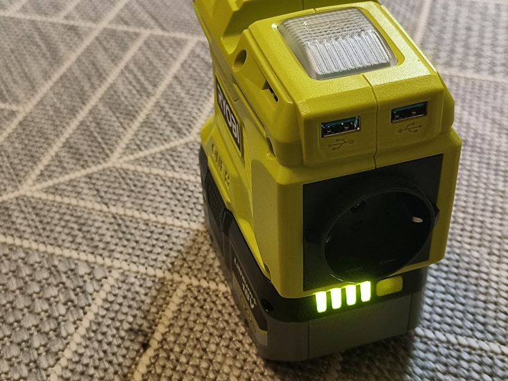 Ryobi one+ 18v 150w invertteri