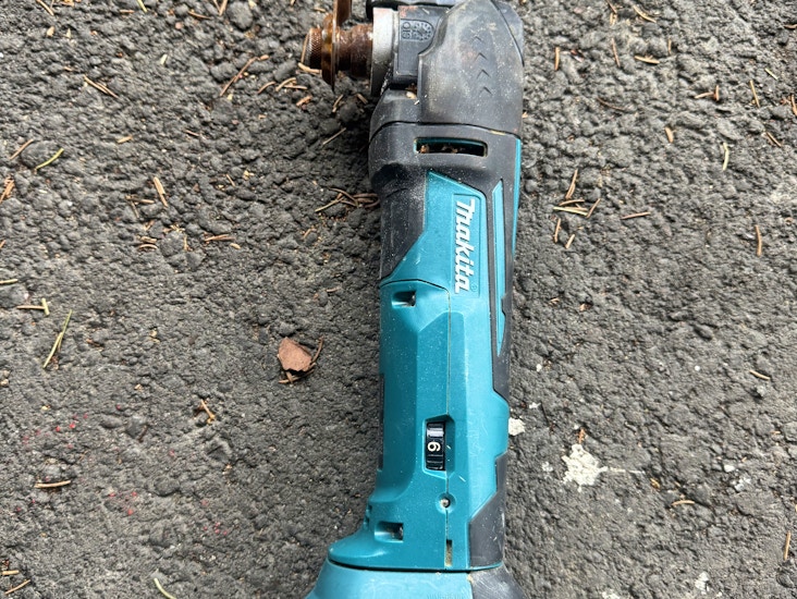 Makita monitoimityökalu