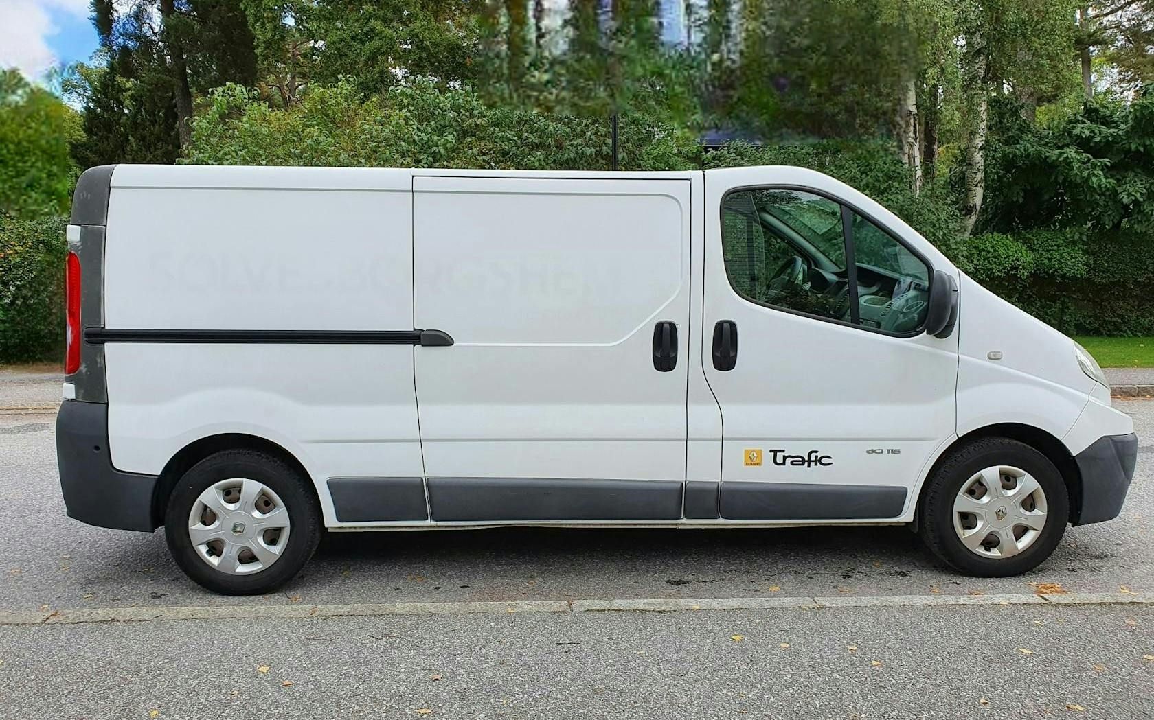 Flyttbil / skåpbil i råsunda, renault trafic