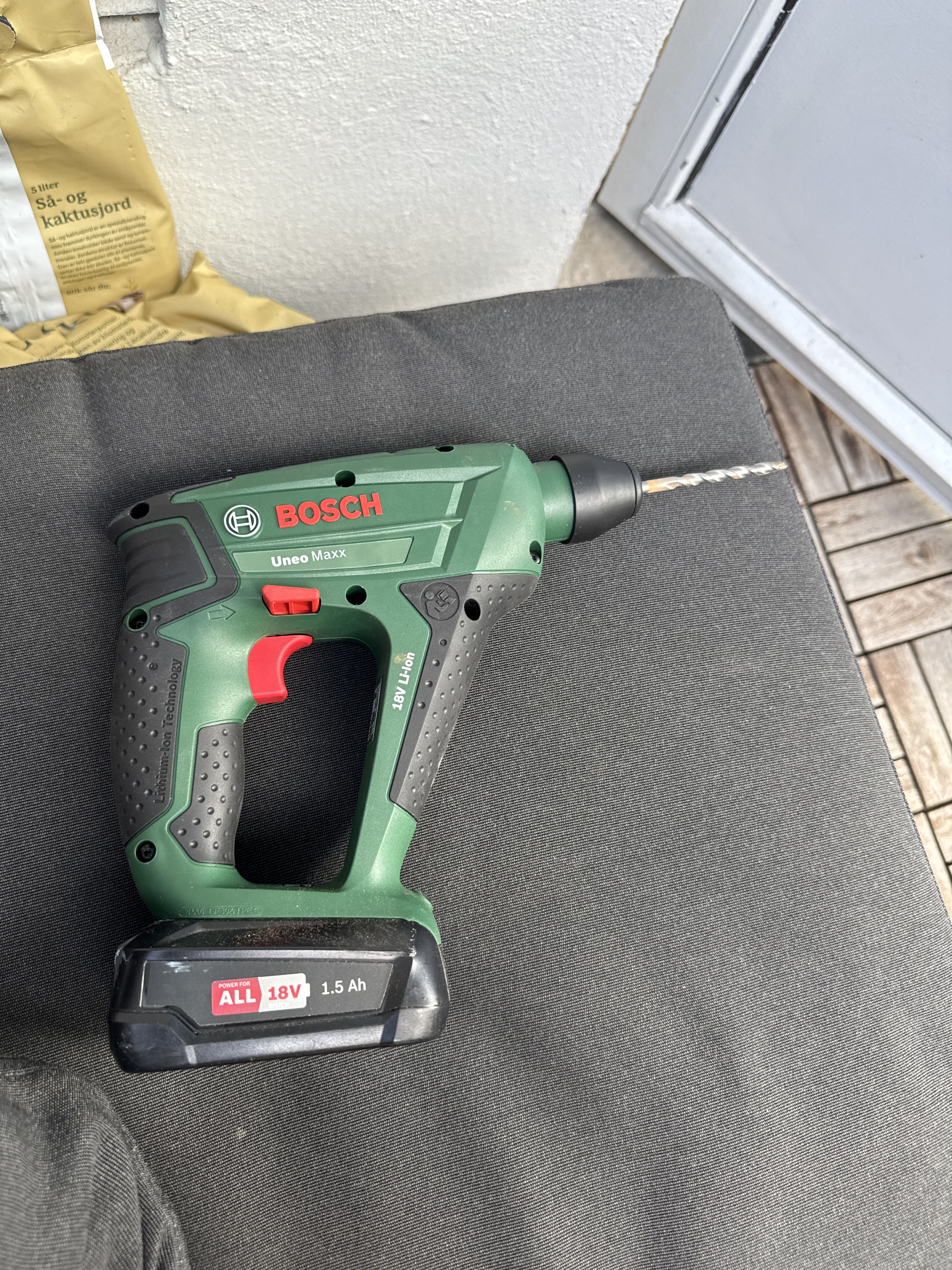 Bosch uneo maxx 18v – kompakt slagbormaskin/borhammer