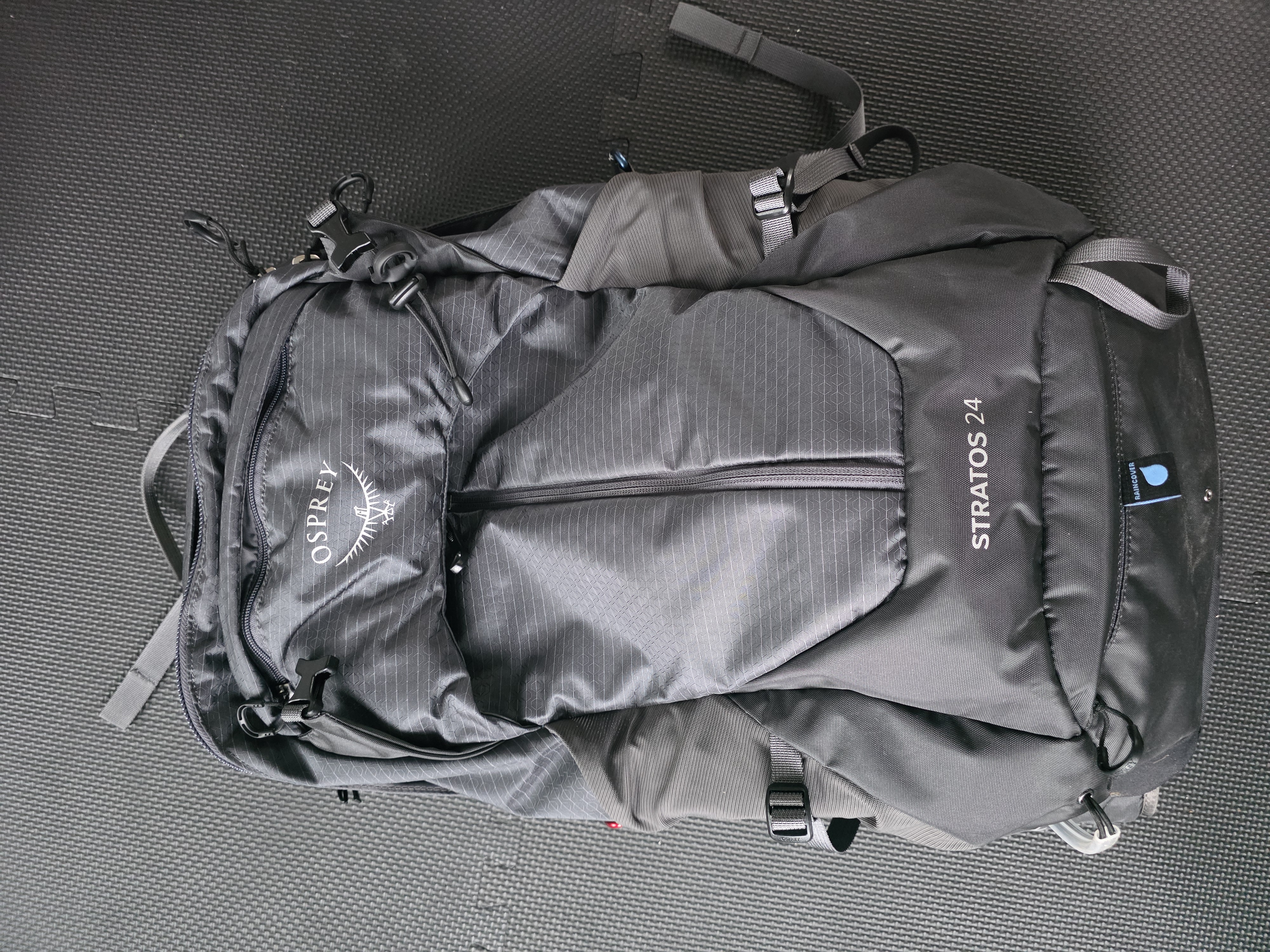 Osprey stratos 24 – premium vandringsryggsäck med regnskydd (24 l)