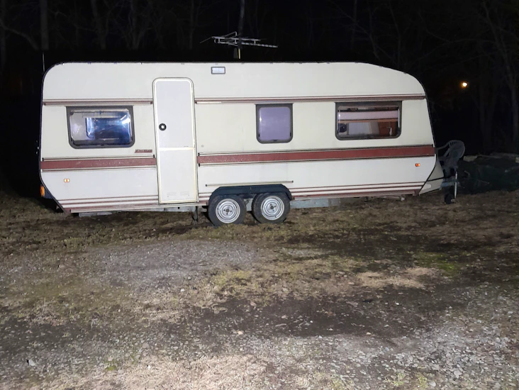 Mönkijä vuokraus, asuntovaunu siirto lahti