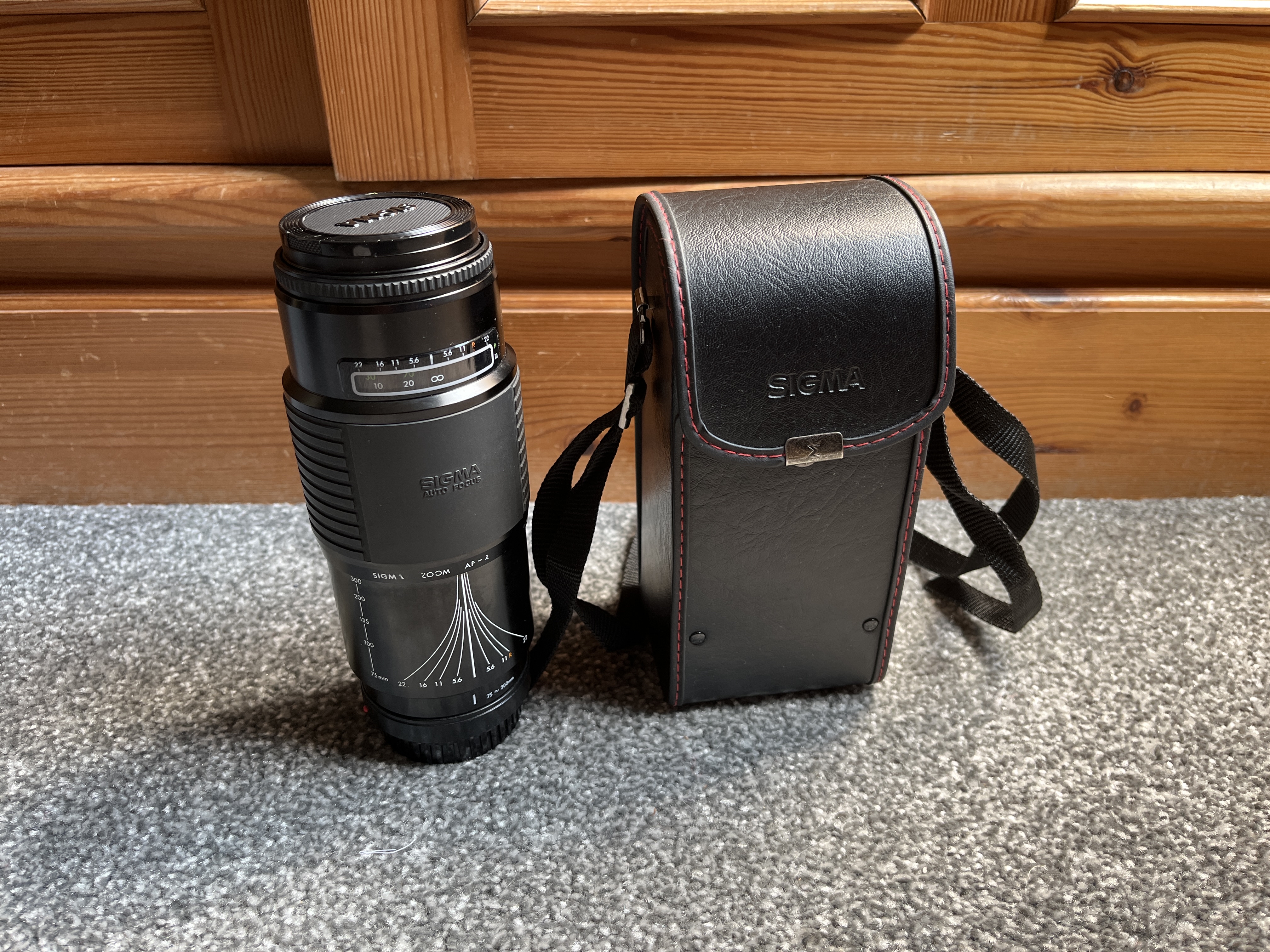 Sigma autofocus  zoom 75-300mm