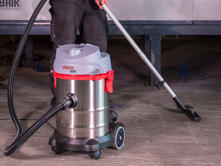 Uthyrning: våt-/torrdammsugare sprintus artos