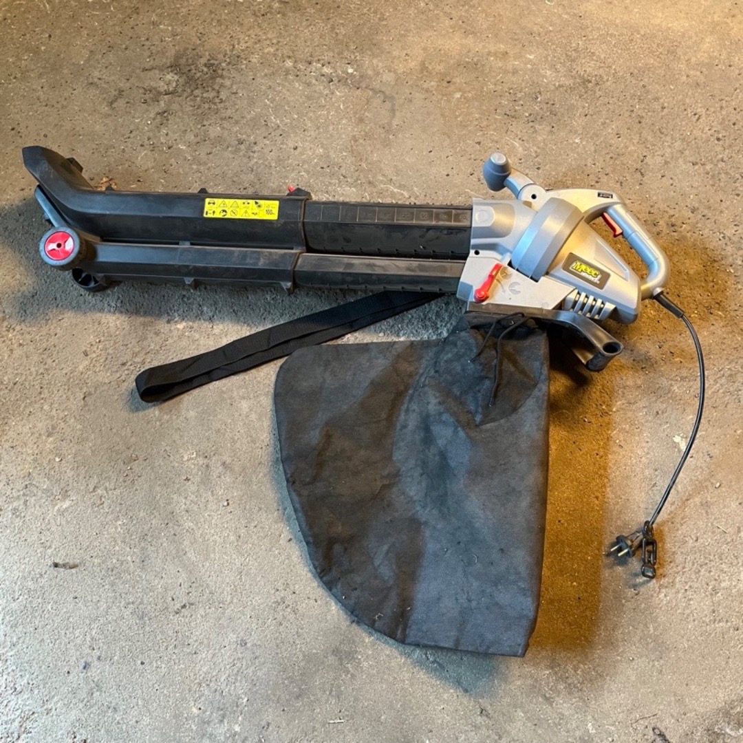 Lövsug / lövblås med sladd