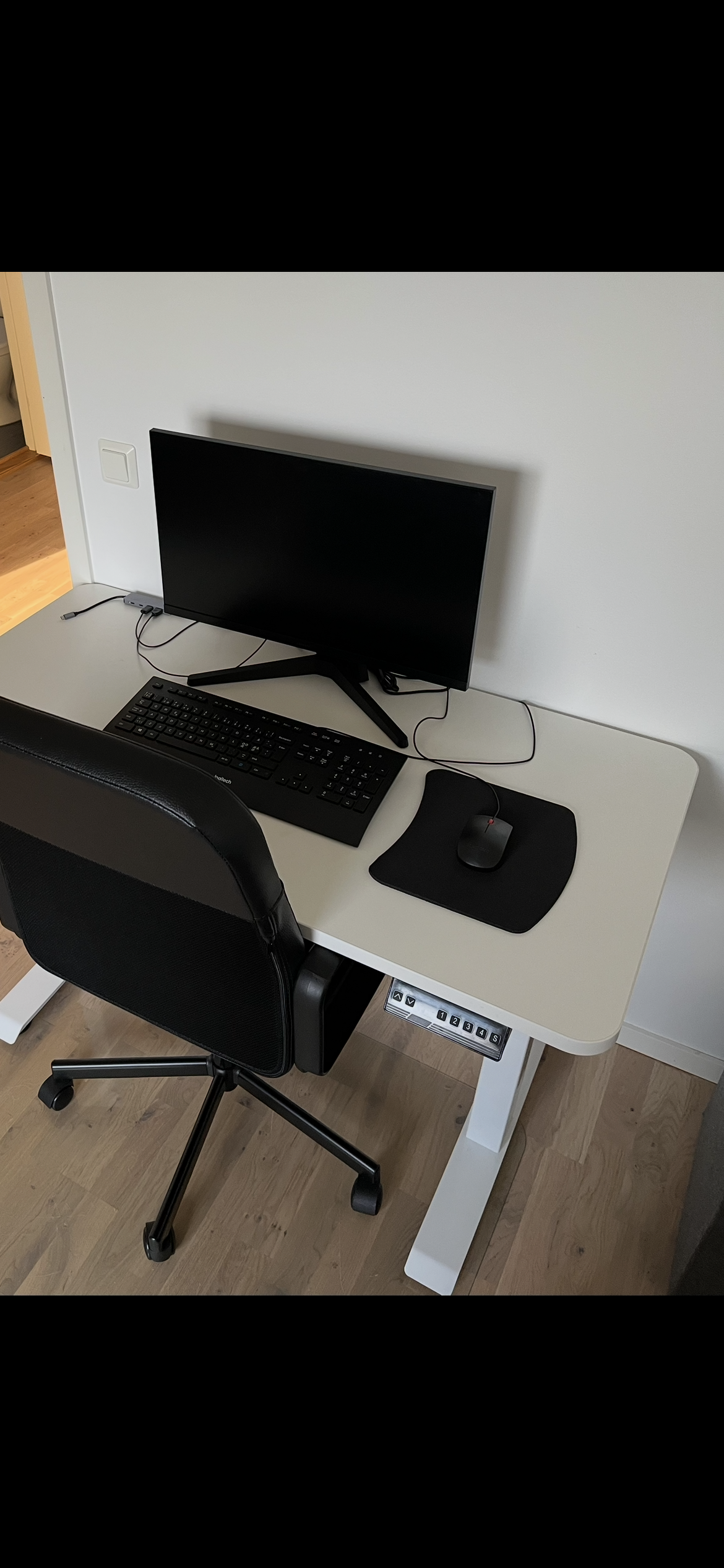 Höj och sänkbart skrivbord