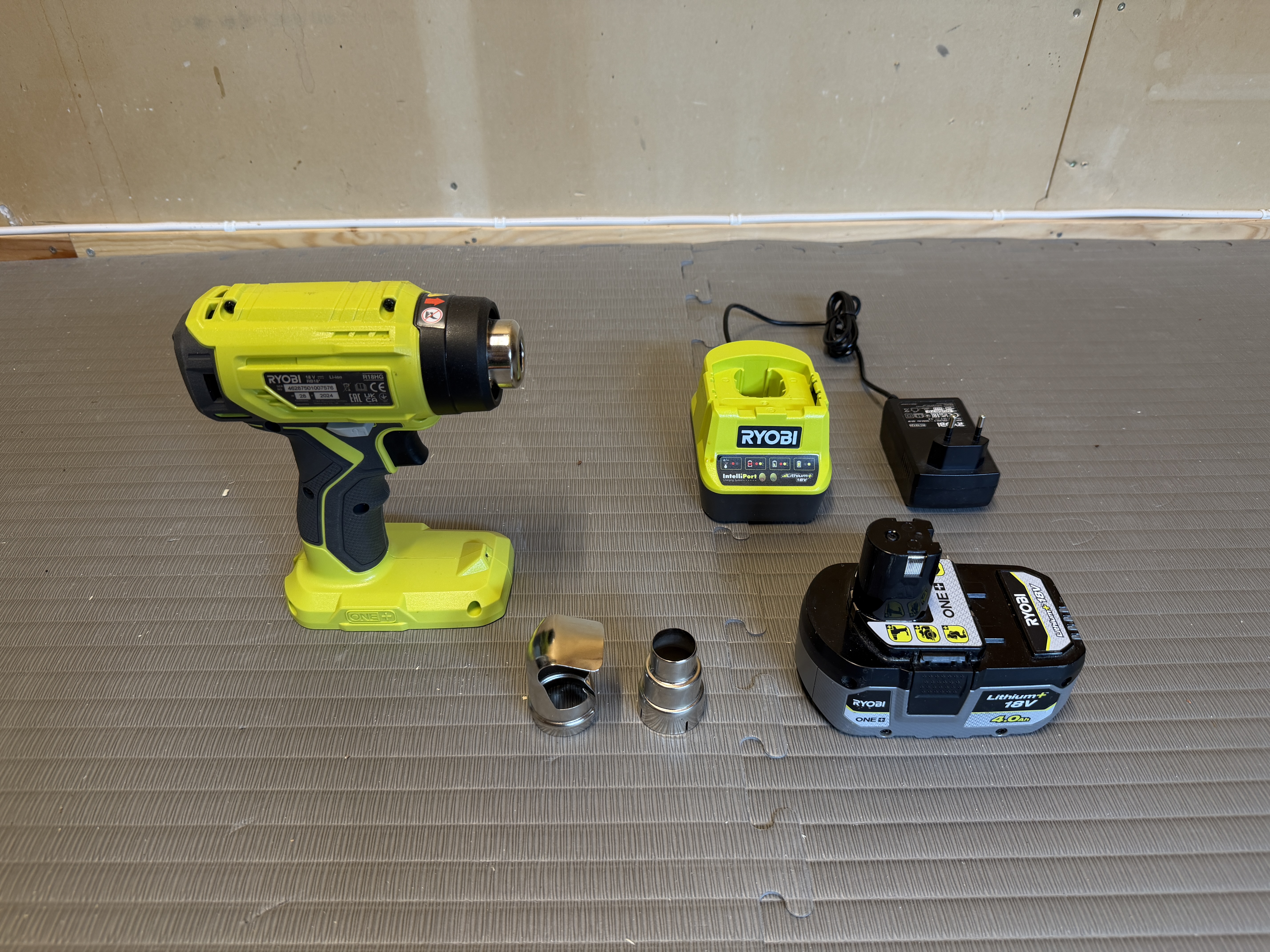 Ryobi varmluftpistol