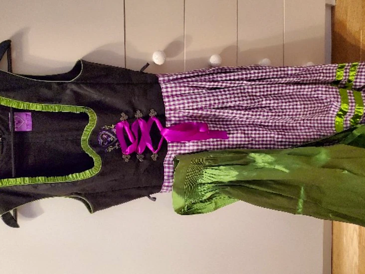 Dirndl/klänning för oktoberfest