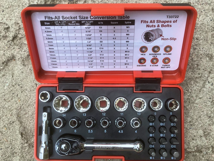 Pieni hylsysarja 1/4