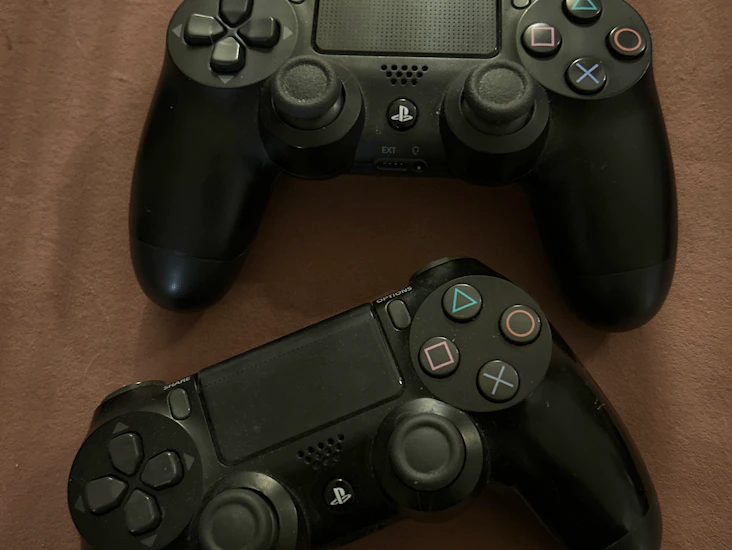 1-2 ps4-handkontroller