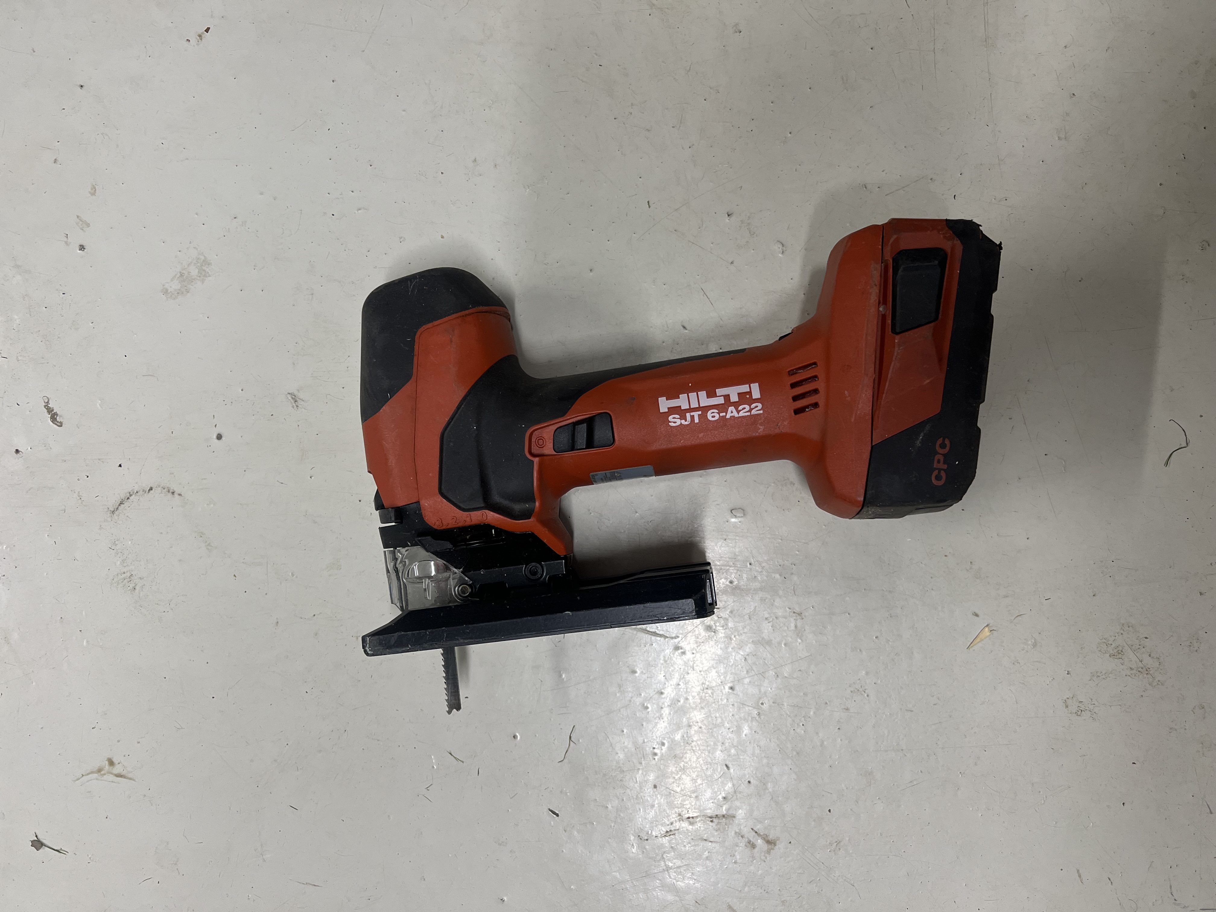 Hilti sticksåg – batteridriven & kraftfull