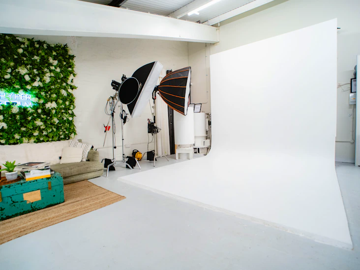 Photo/ video studio in brent cross full 8 hour day