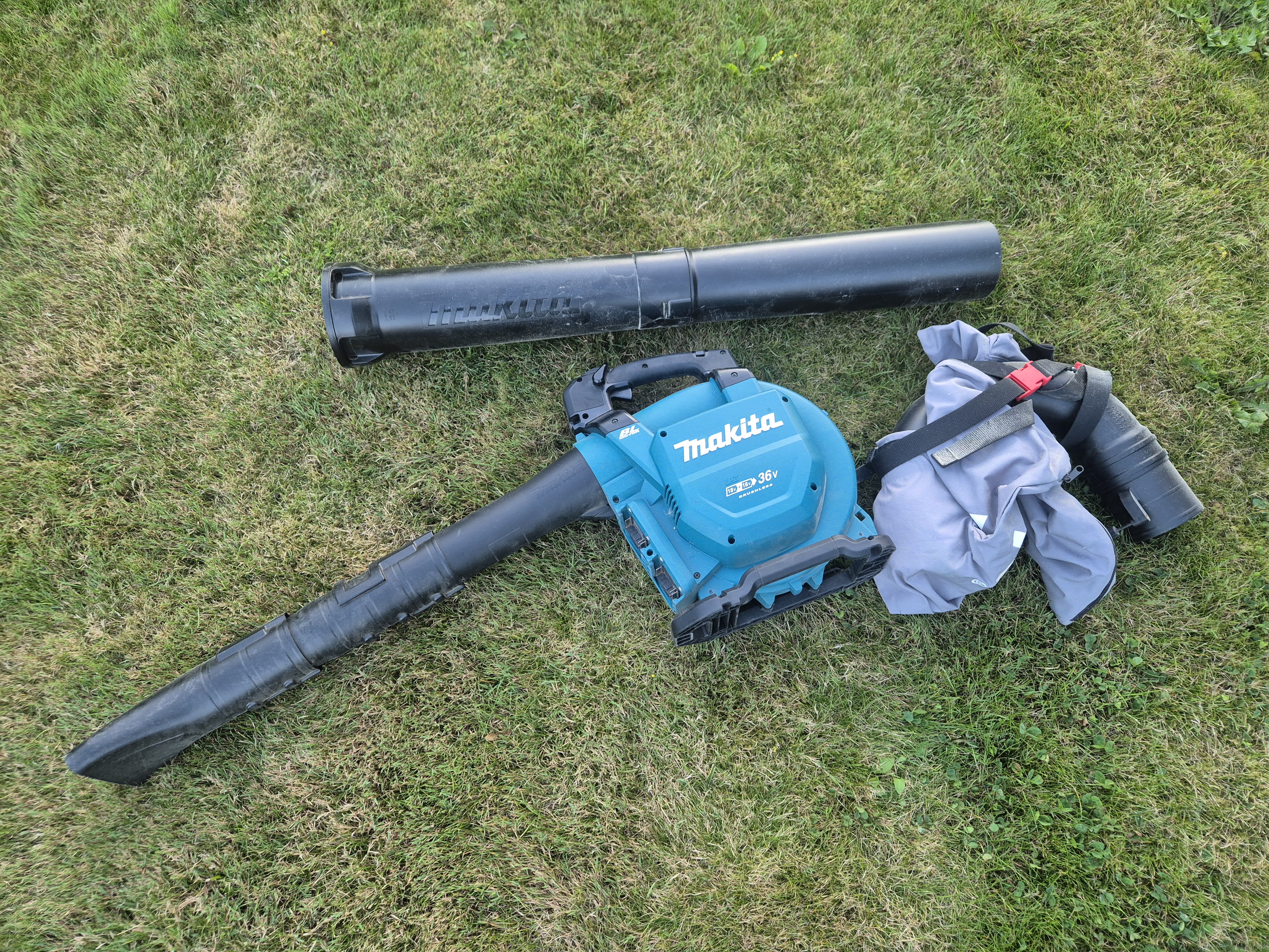 Makita dub363 36v løvblæser/løvsuger med opsamler