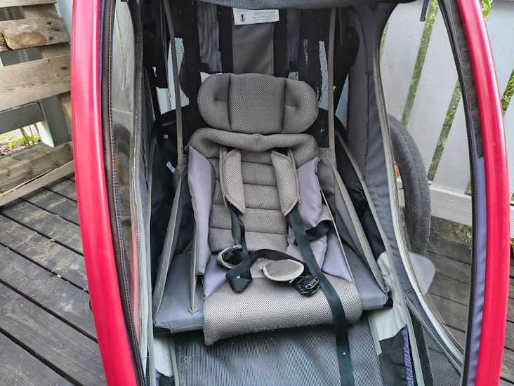 Hamax outback single pyöräilyyn, juoksuun ja hiihtoon