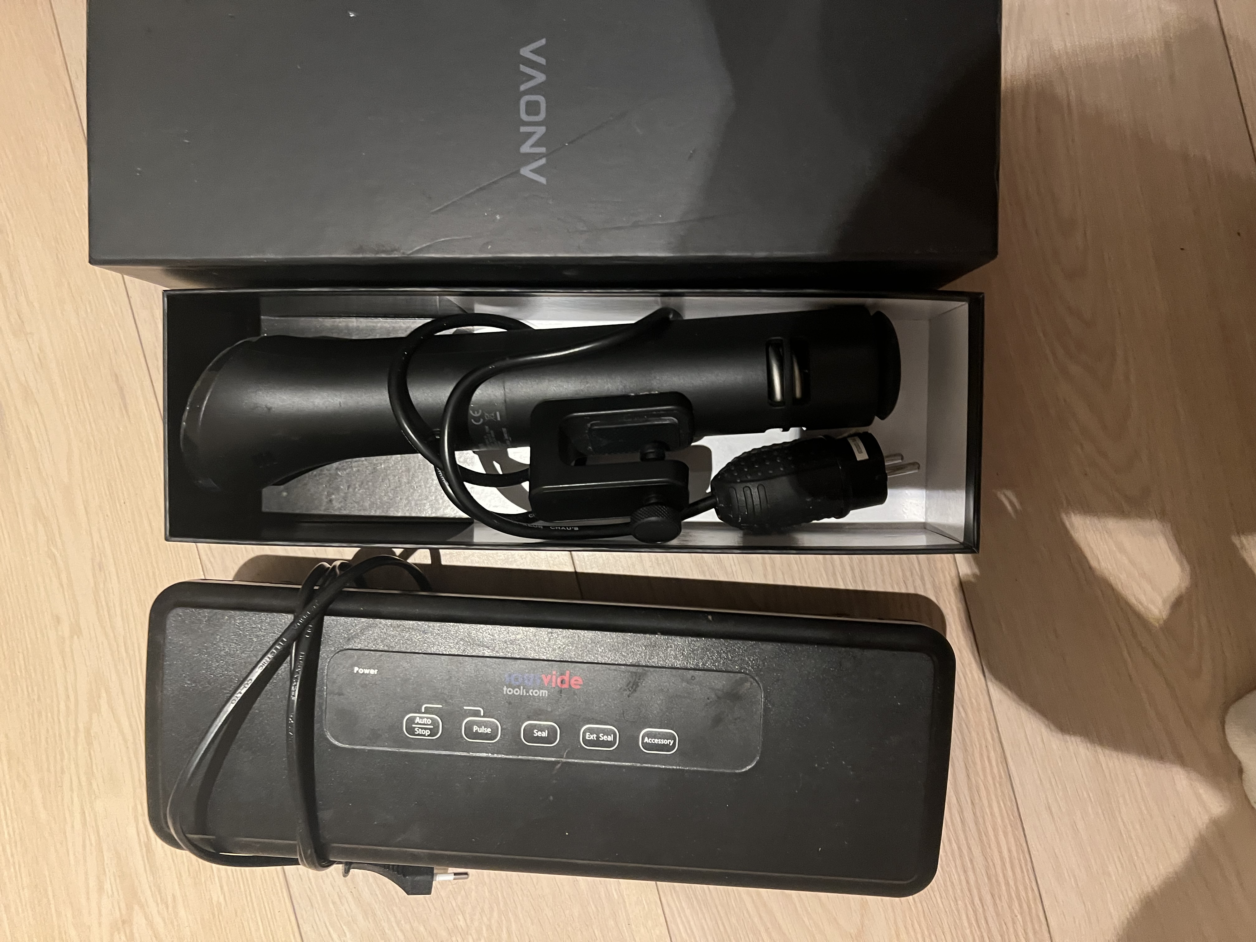 Sous vide-pakke til leie – anova sirkulator + vakuumpakker