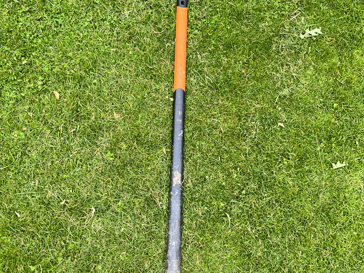 ⛏️ fiskars pigghakke – kraftig og allsidig verktøy til leie!