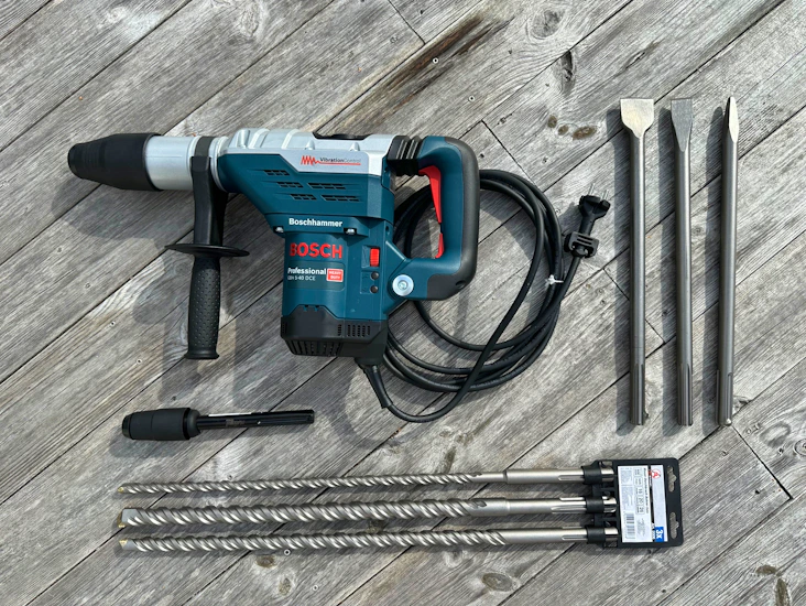 Bosch borrhammare 6,8kg 8,8j sds-max med borr- & mejselsats