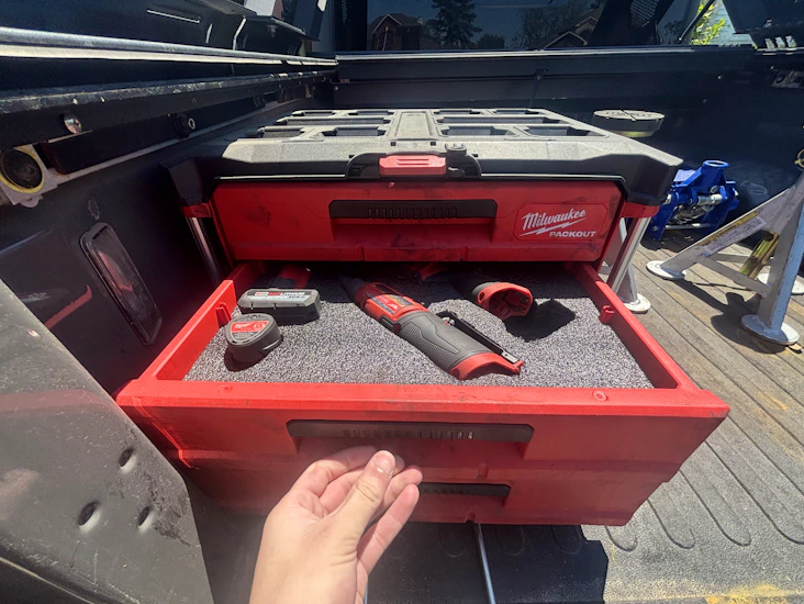 Ratchets & sockets with impact gun and eletric ratchet