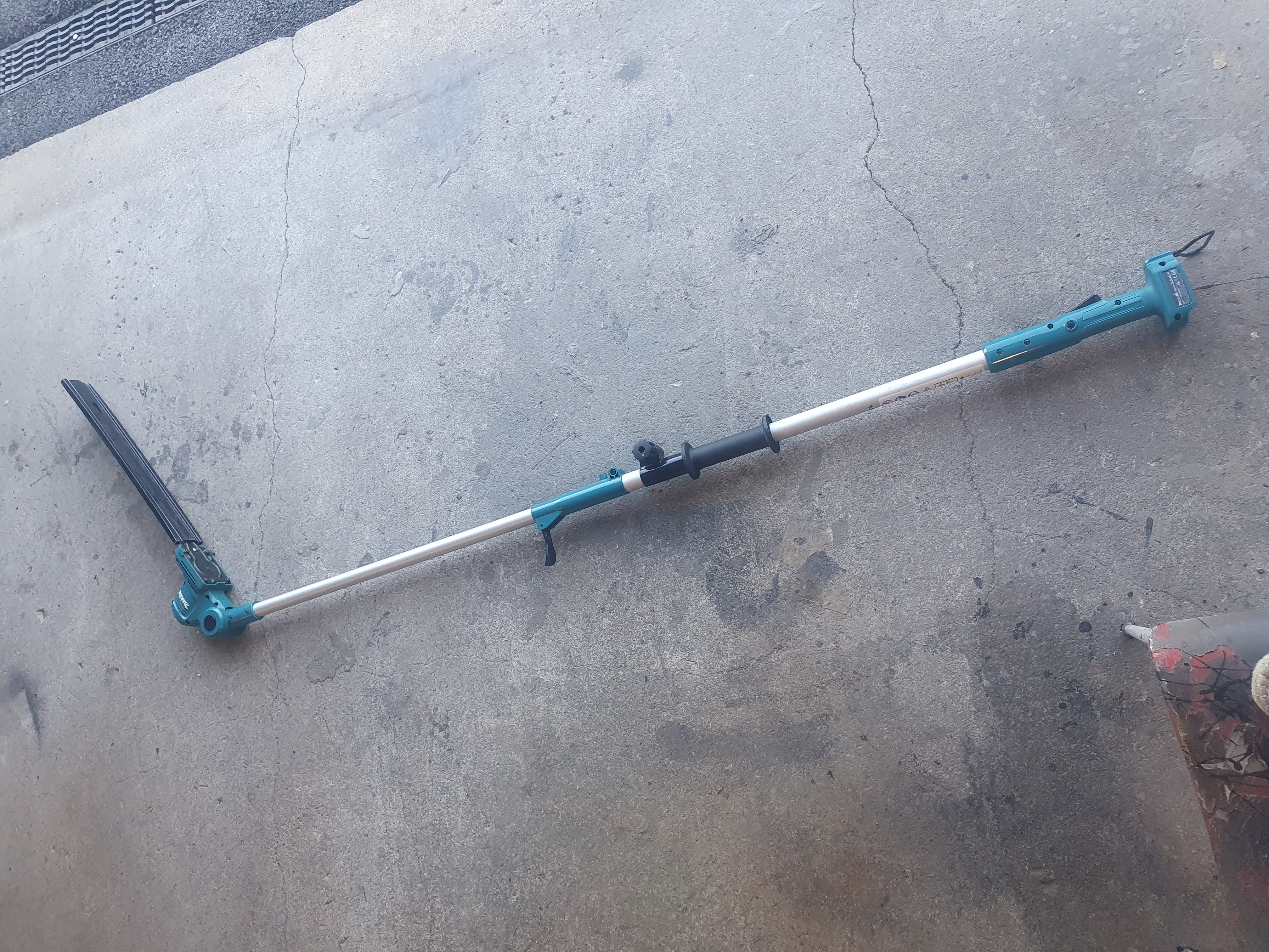 Batteridrevet stang hekkesaks