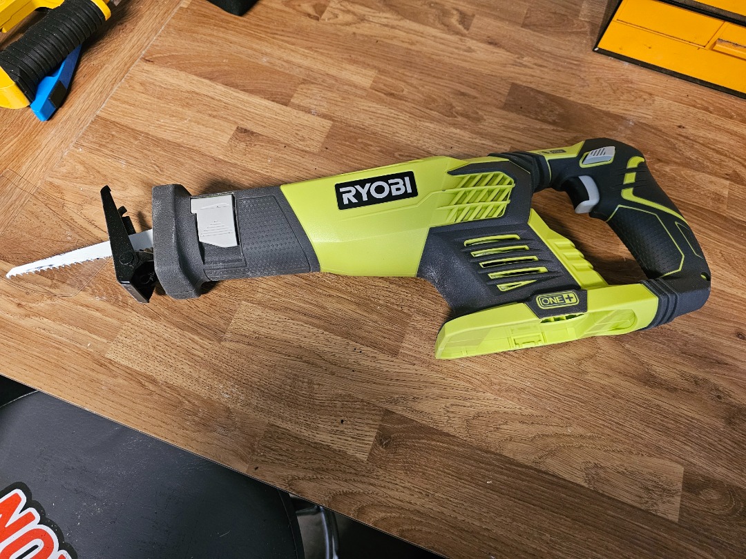 Batteridrevet bajonettsag ryobi