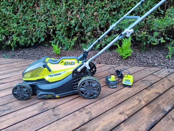 Ryobi batteridrevet gressklipper