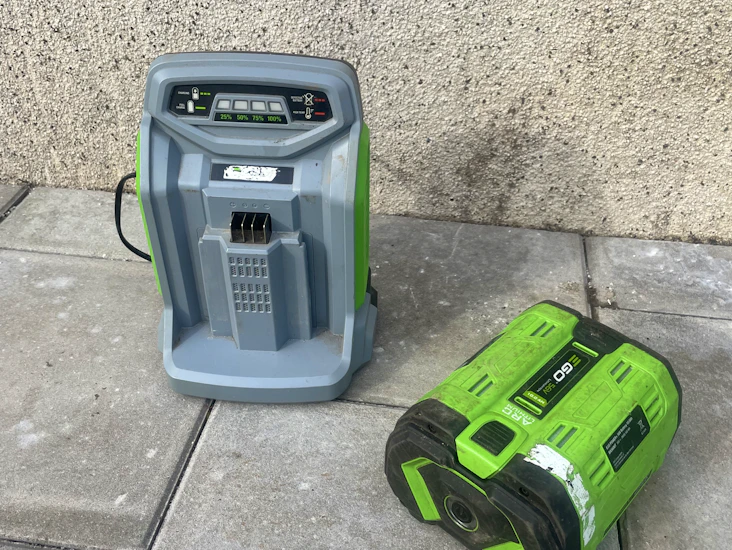 Ego snabbladdare och 10ah batteri