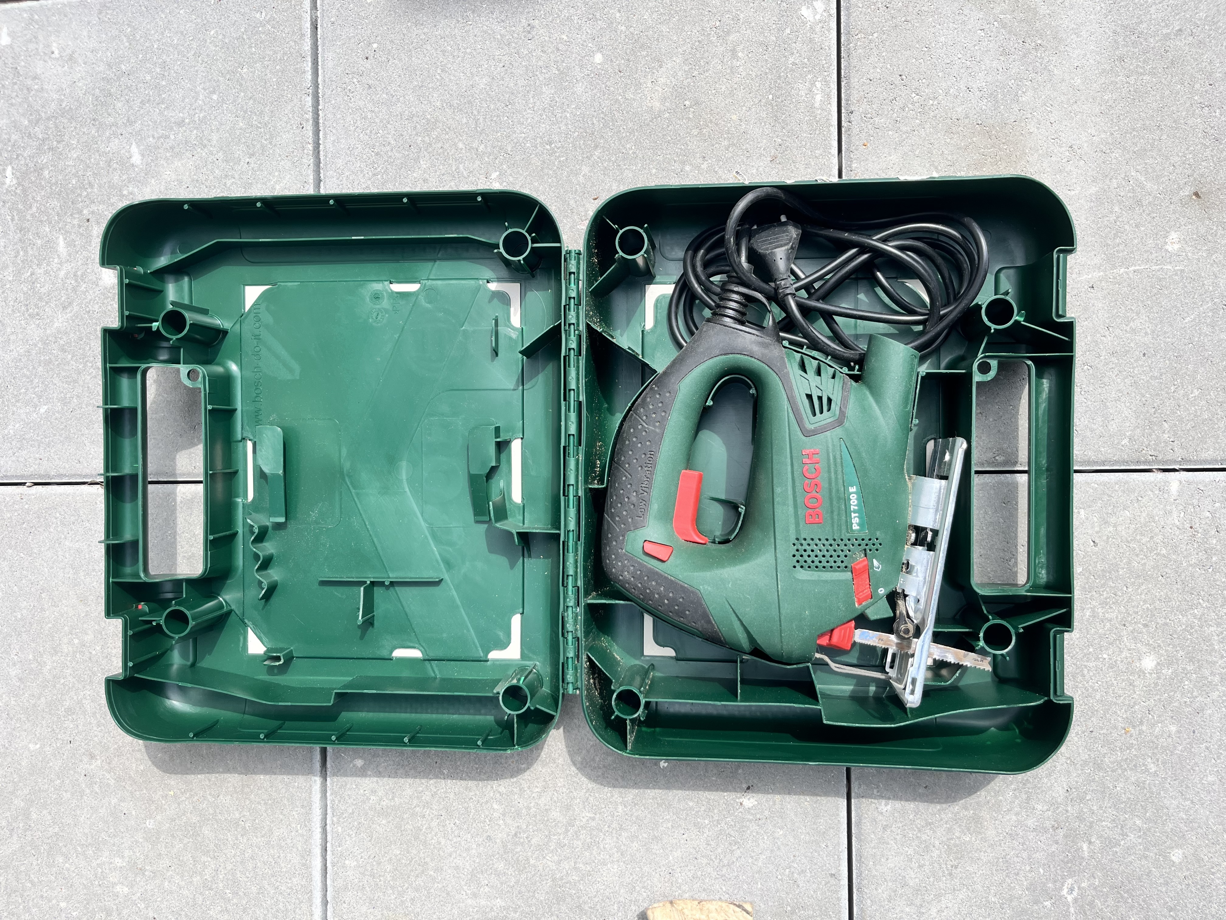 Bosch sticksåg pst 700e