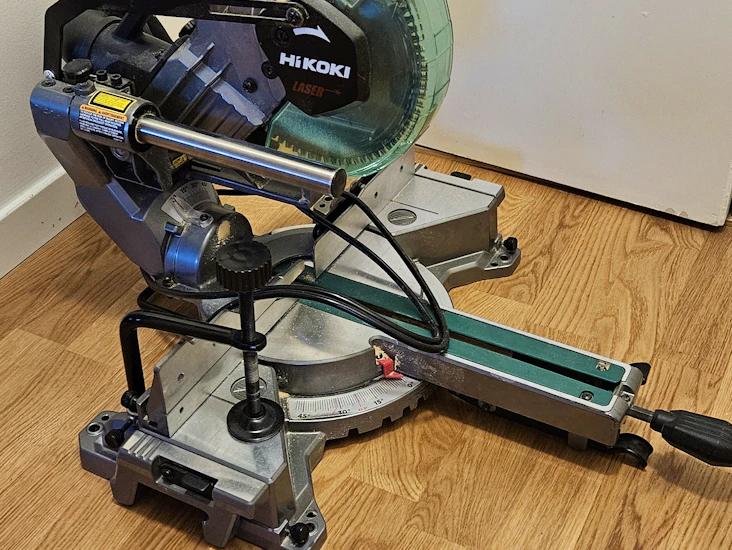 Hikoki kap- & gersåg