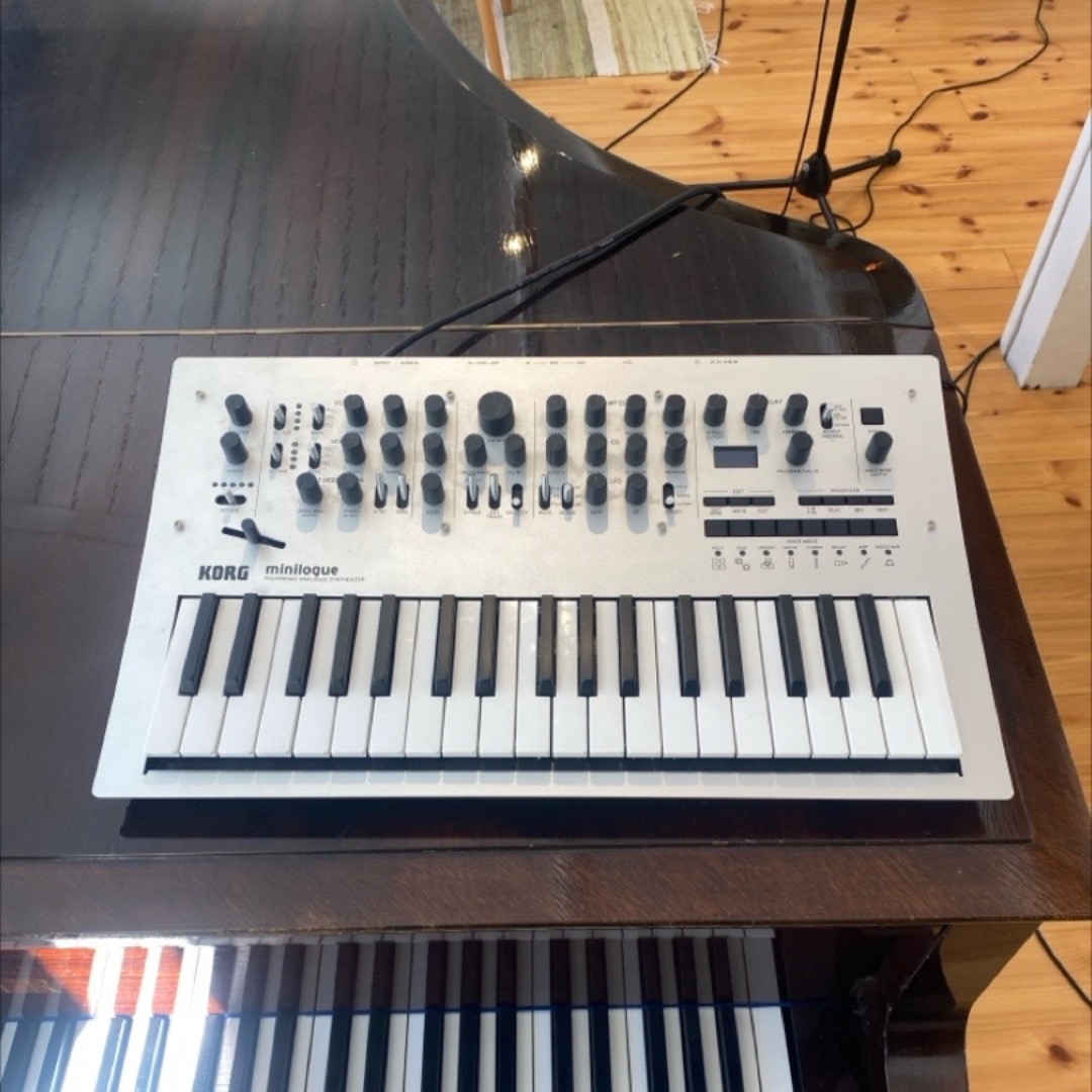 Korg minilogue - analogsynth