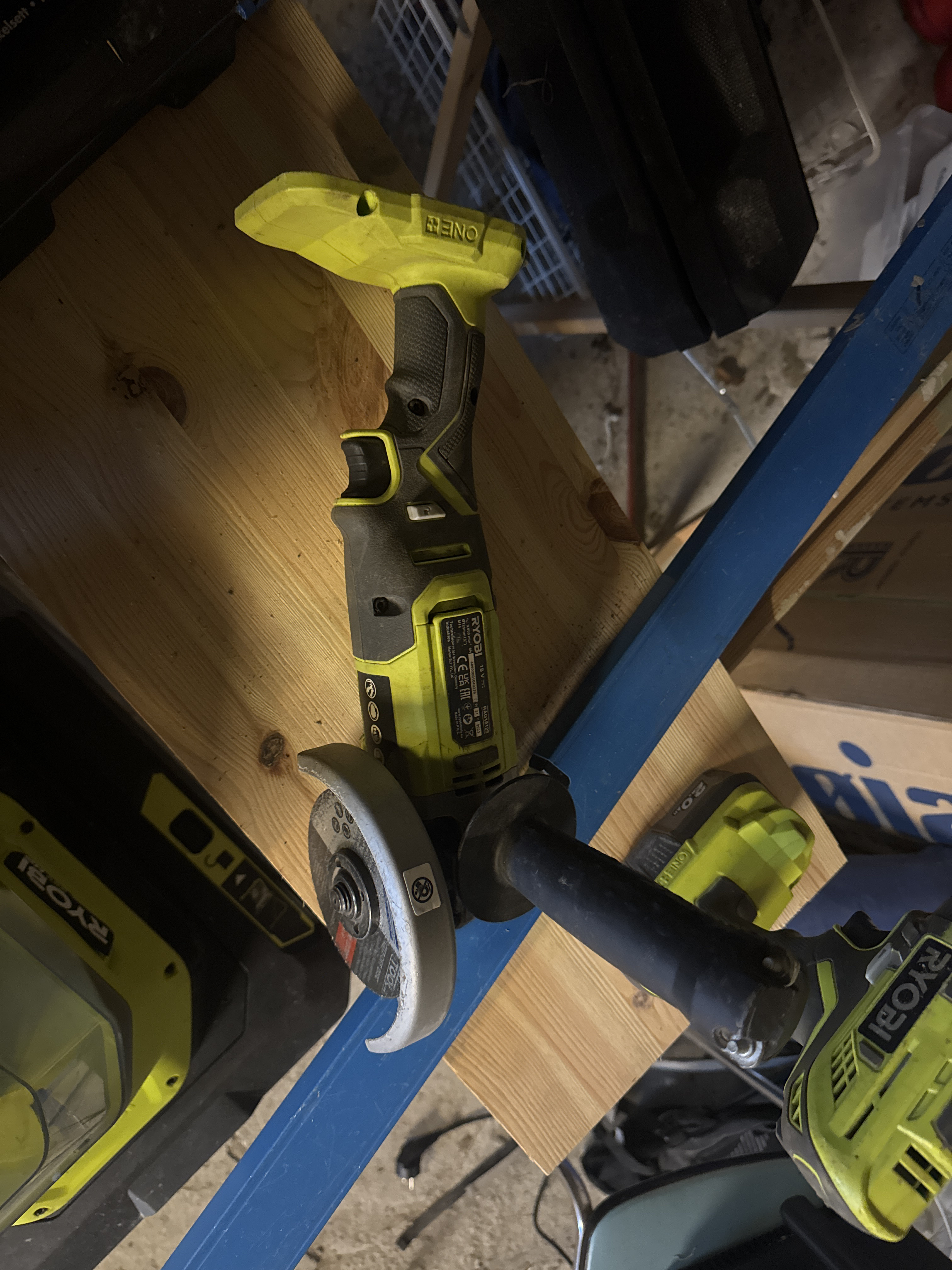 Ryobi vinkelsliper 