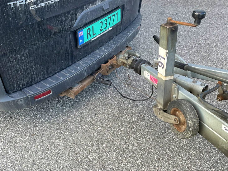 Transit custom lang varebil.