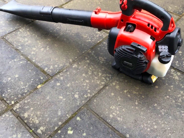 Lövblås jonsered bv 2126