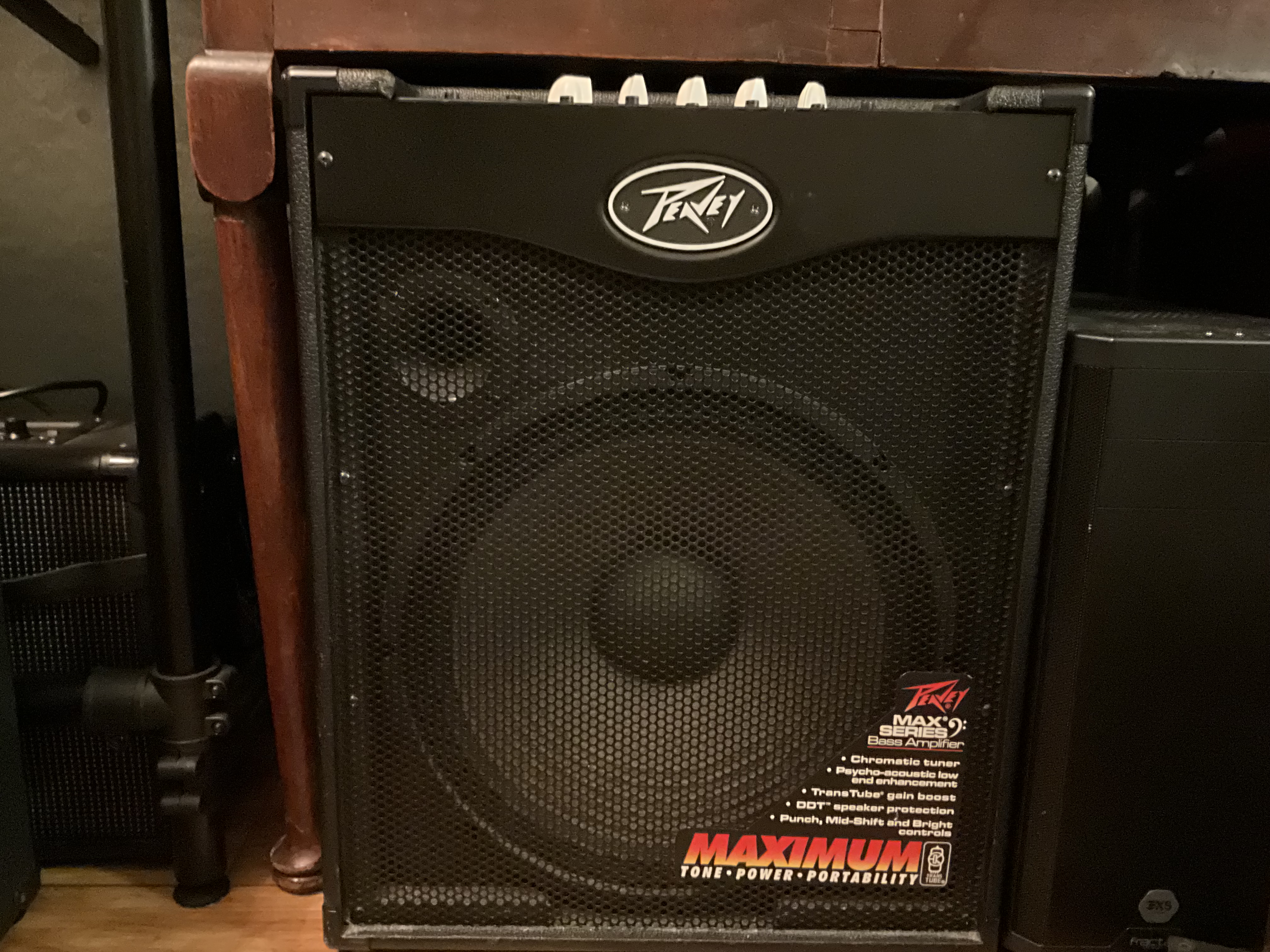 Peavey max series.115 bass combo amplifier 300w