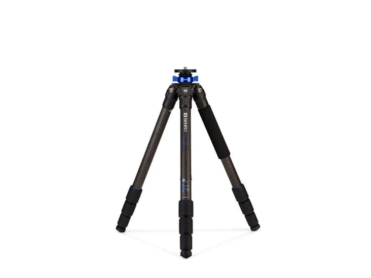 Benro jalusta hiilikuitu + kolmitiepää