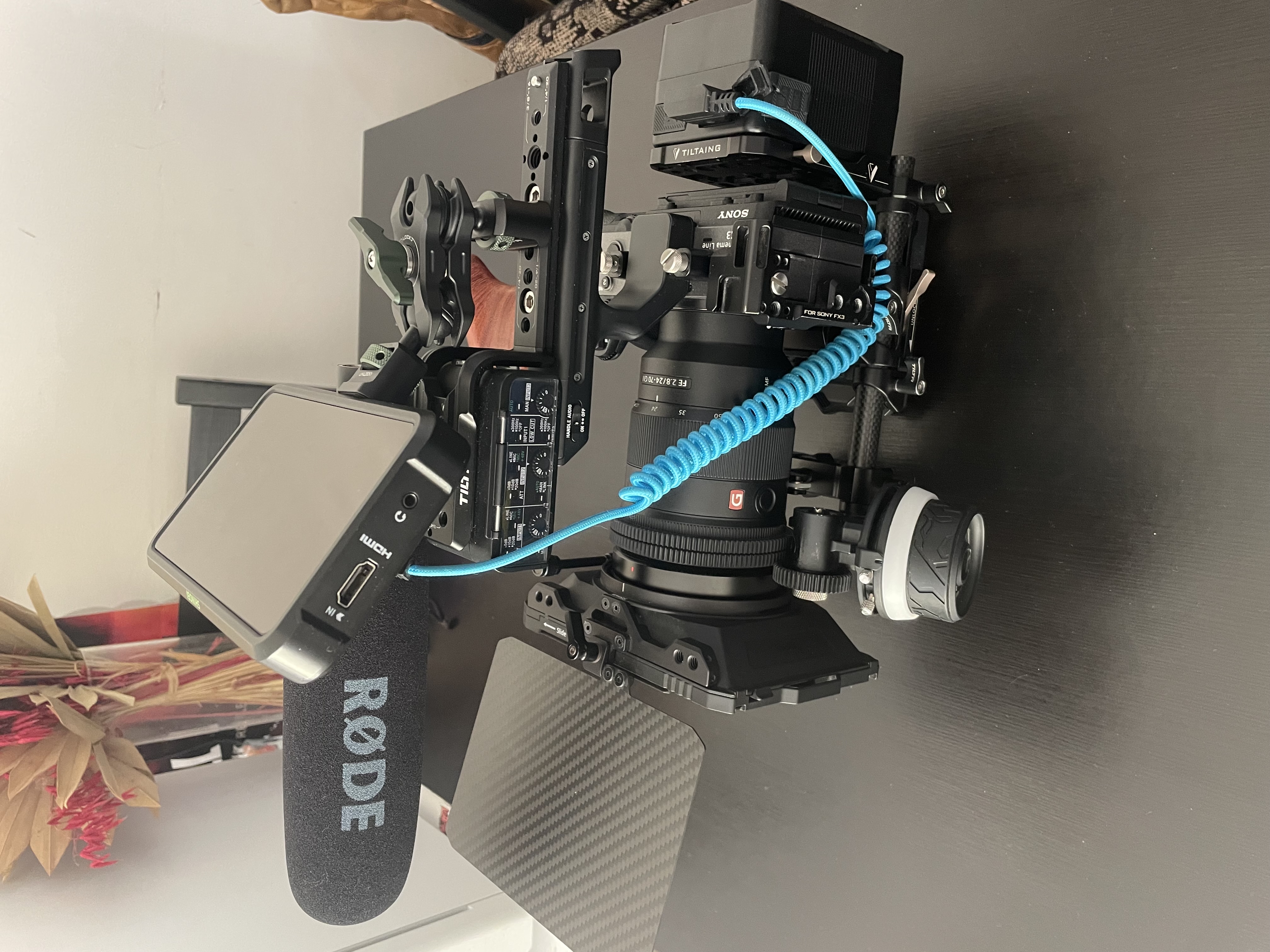 Ultimate sony fx3 cine bundle (xlr top handle + 2 lenses)