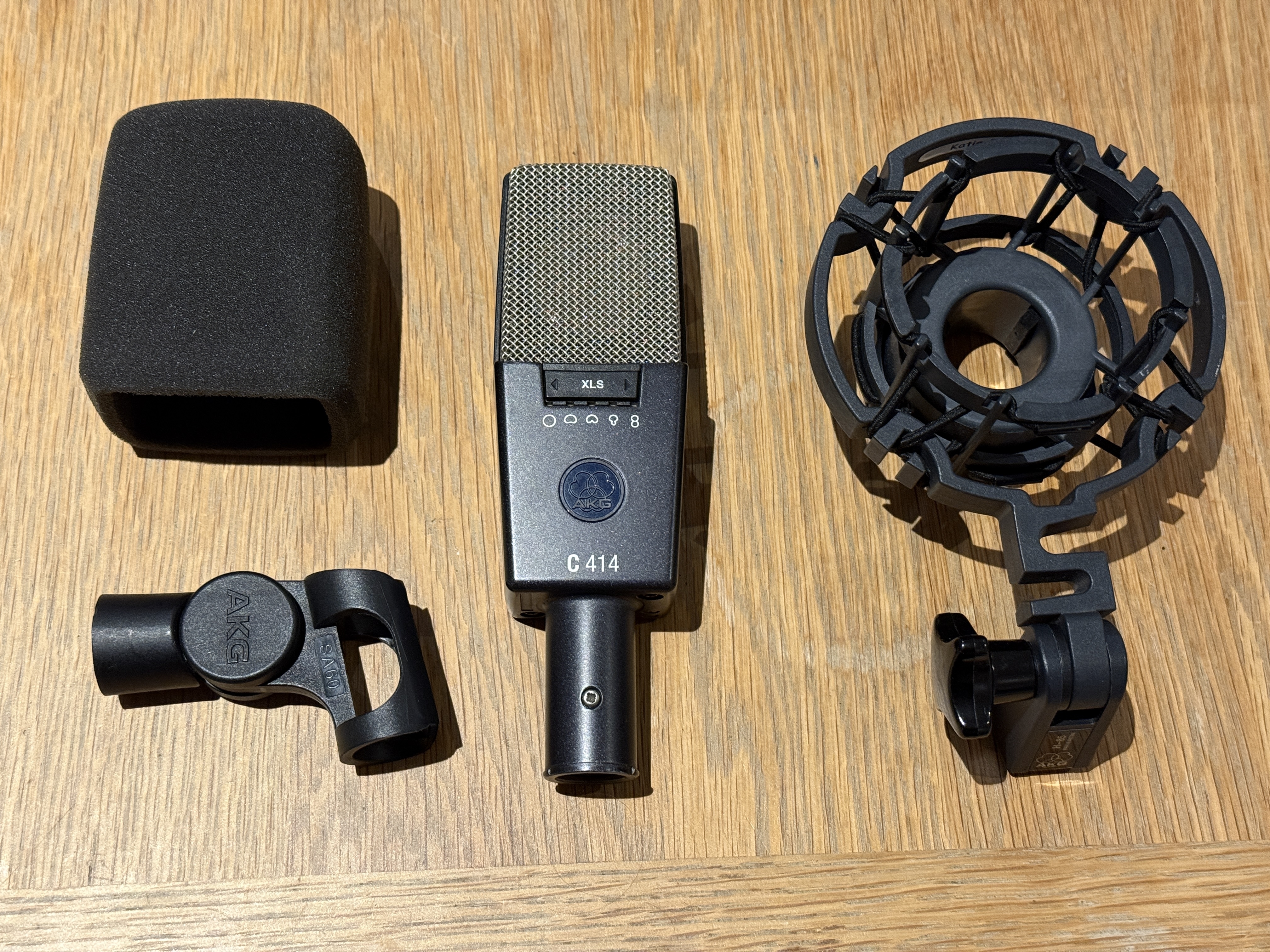 Akg c414 xls studio condenser microphones