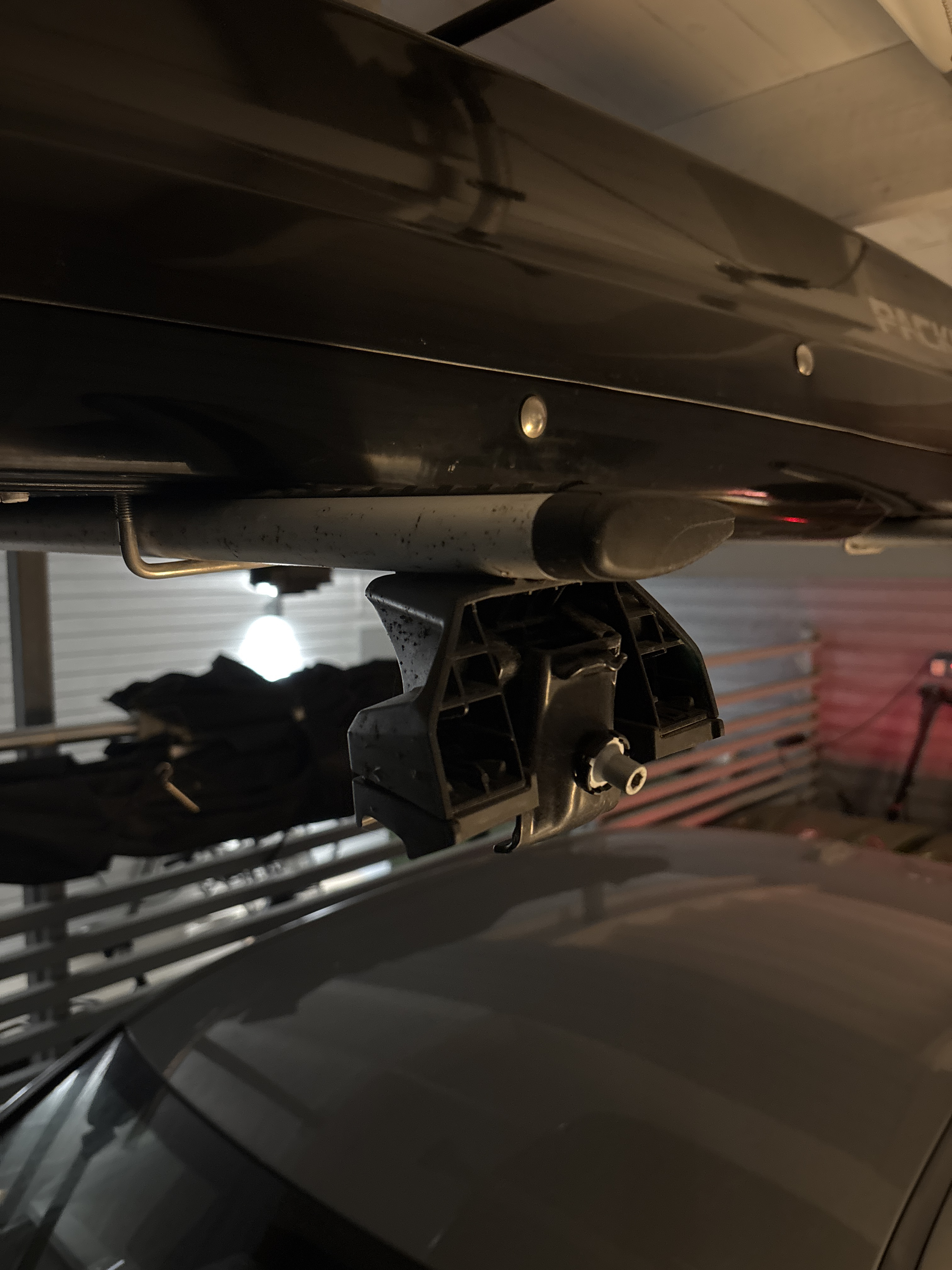 Takräcken till bmw ix1 x1 el ix2 med rails