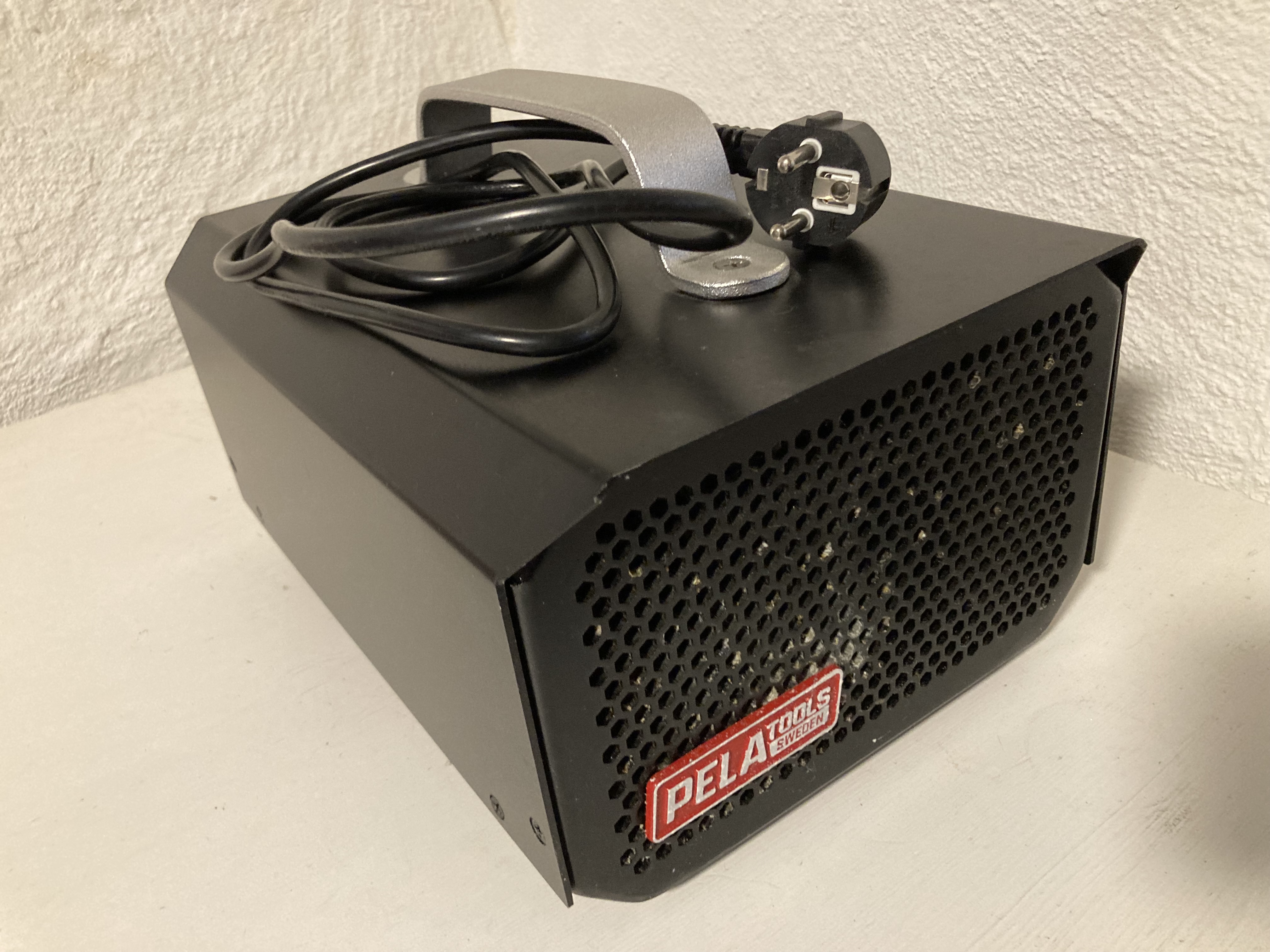Ozongenerator luktborttagare