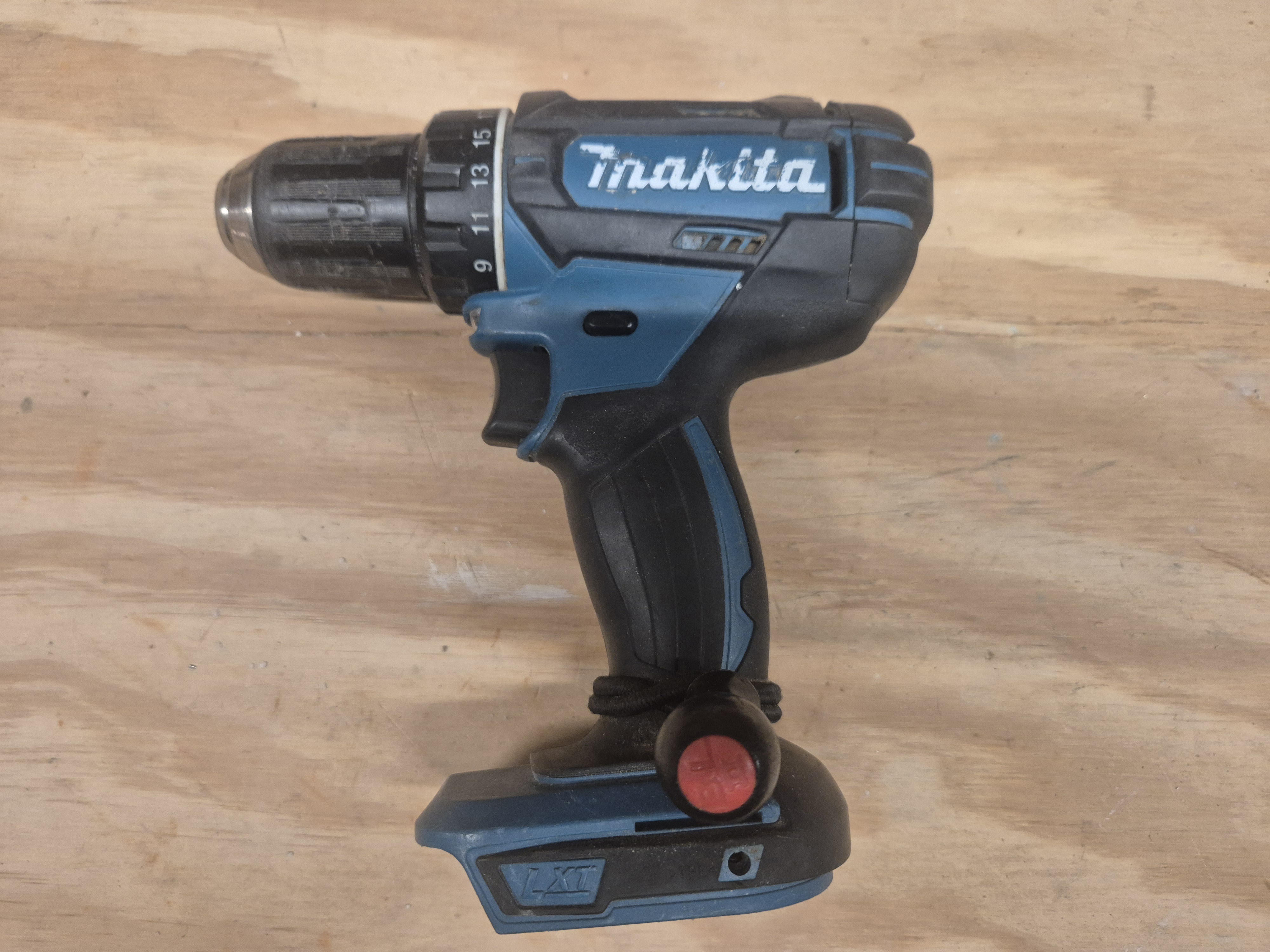 Makita ddf482 18v bore-/skruemaskine