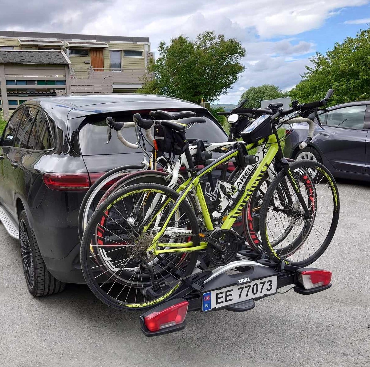 Thule sykkelstativ for 3 sykler - låsbart for krok og syklene