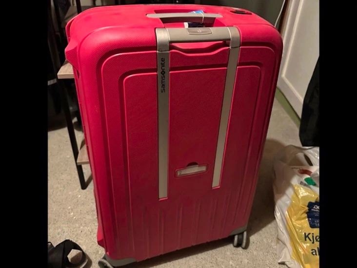 Stor koffert leies ut