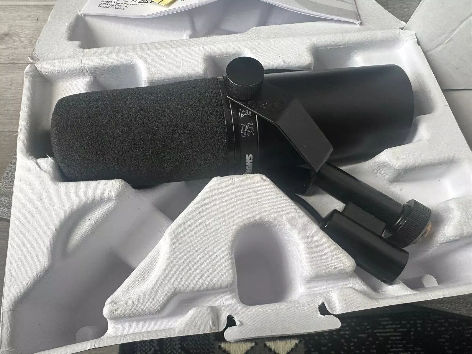 Shure sm7b vocal dynamic microphone