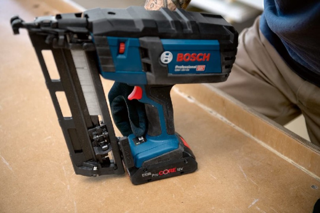 Bosch 18v spikerpistol