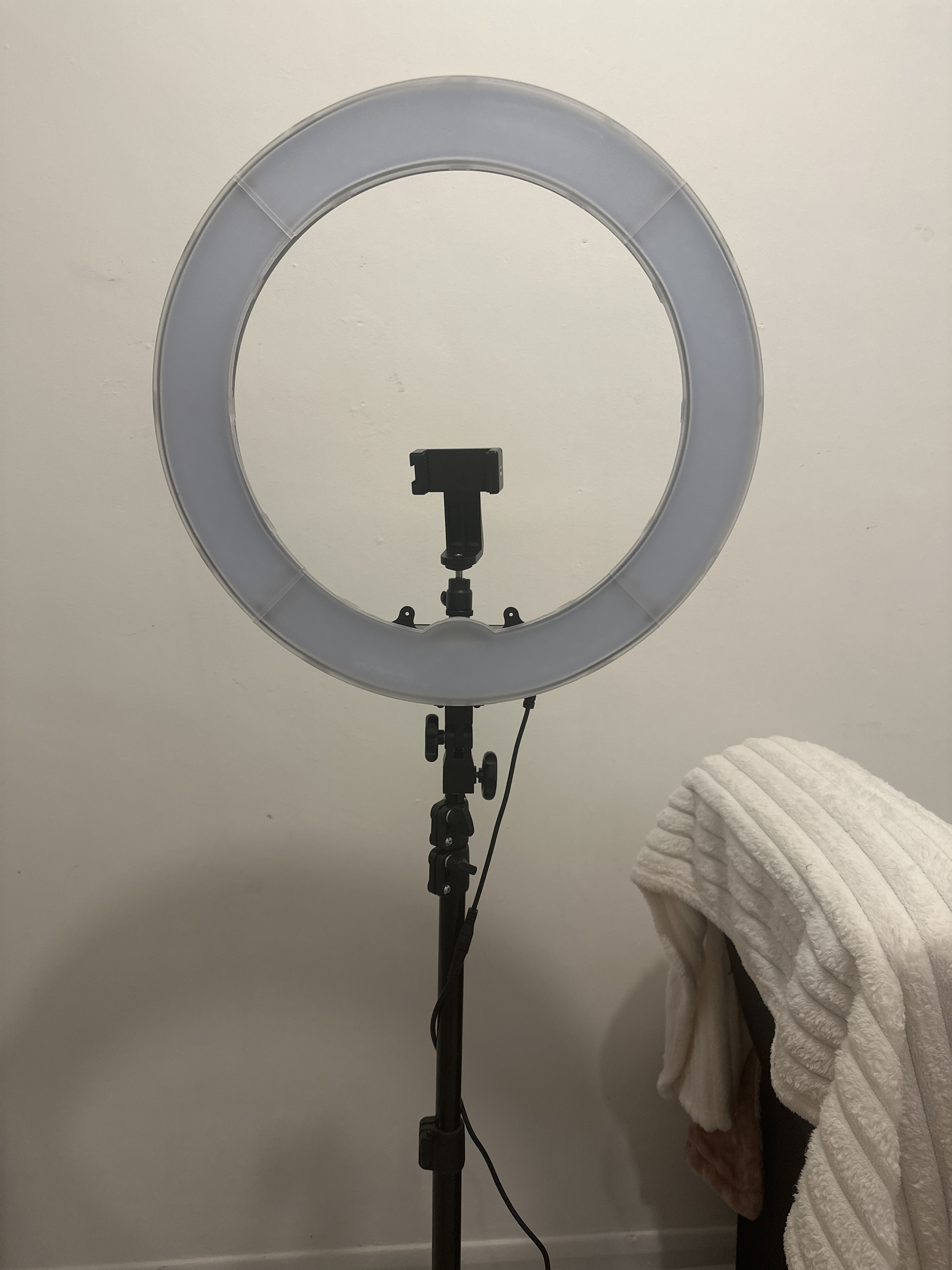 Neewer 18” ring light with soft filter diffuser 