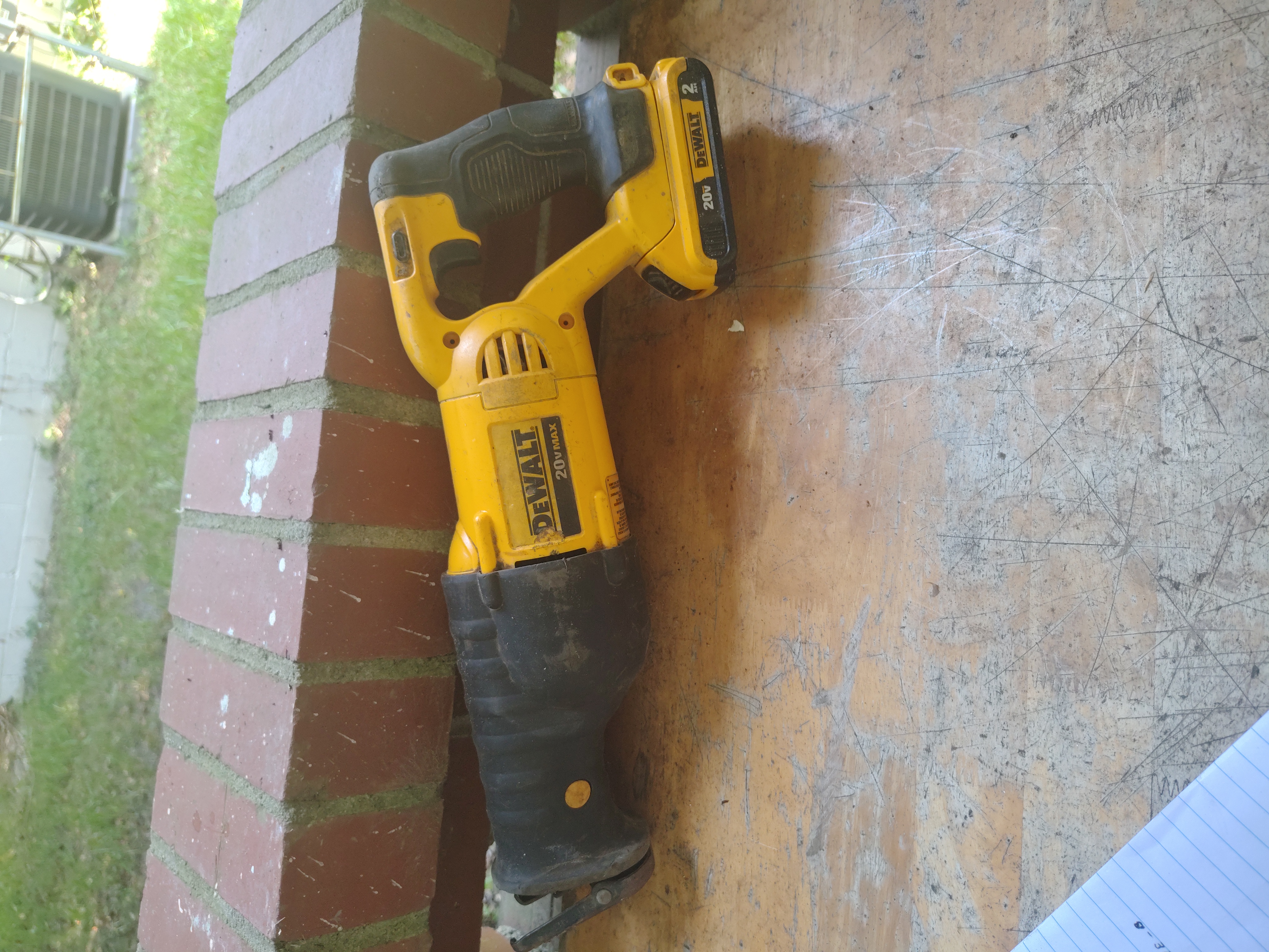 Dewalt battery powered reciprocating saw