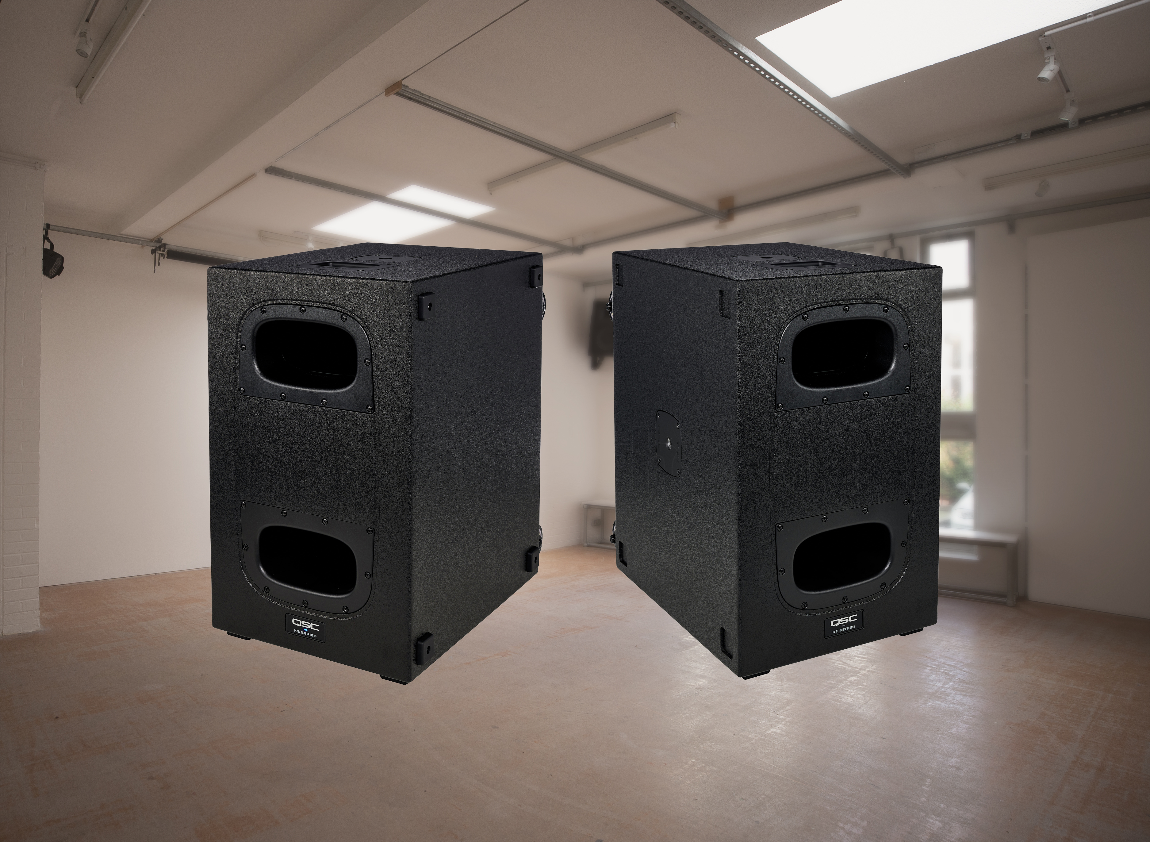 Pair of 12" subwoofers – qsc ks112