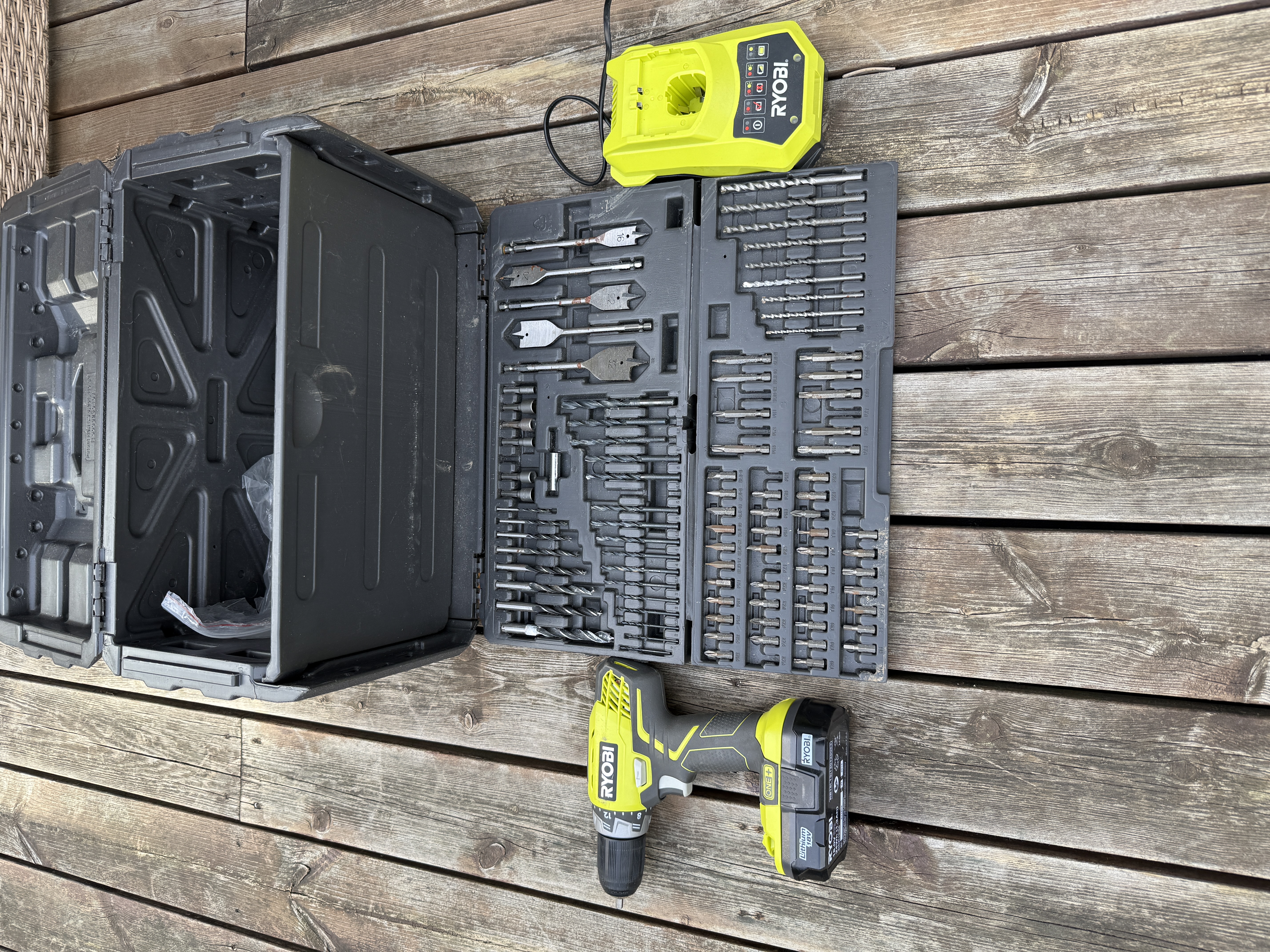 Ryobi one+ drill skrutrekker 18v  🛠️
